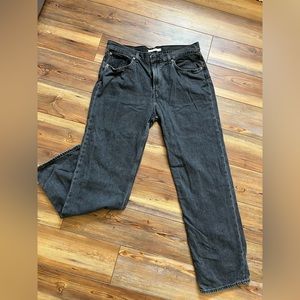 Levi’s low pro black jeans